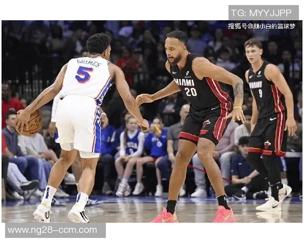 维金斯首节状态火热摔碎保温杯6投4中轻松砍下12分